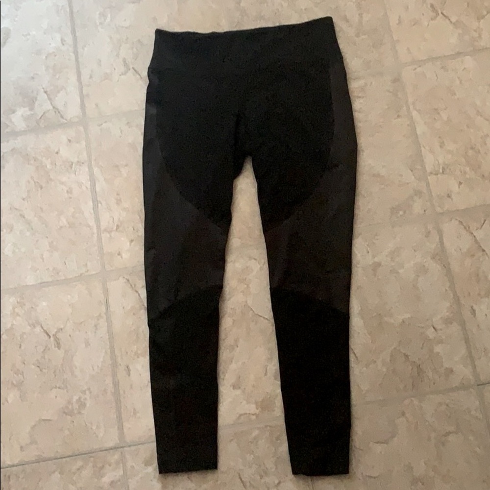 Black leggings